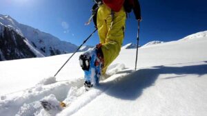 Botas de esquí de touring: qué son y cómo elegir las mejores